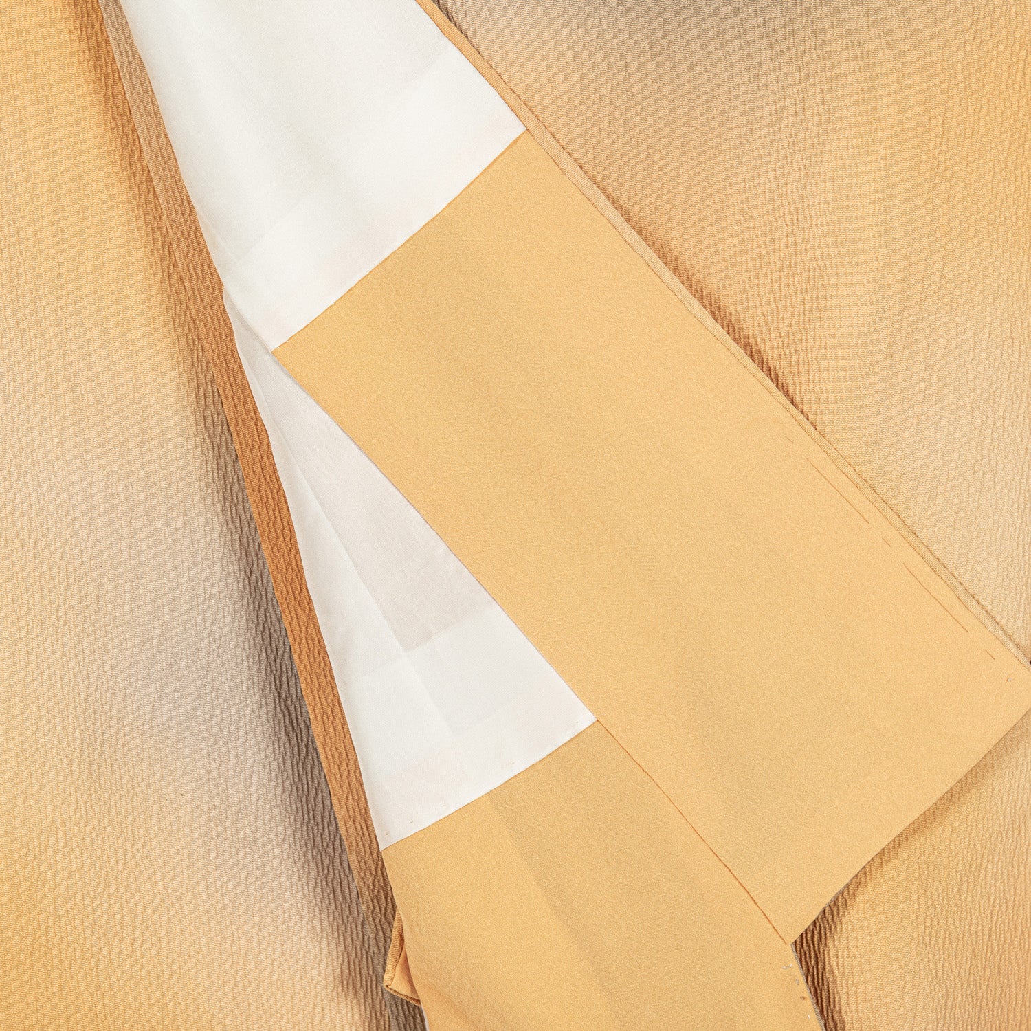 Iwanuiro Vintage Japanese Kimono Robe - Image 8