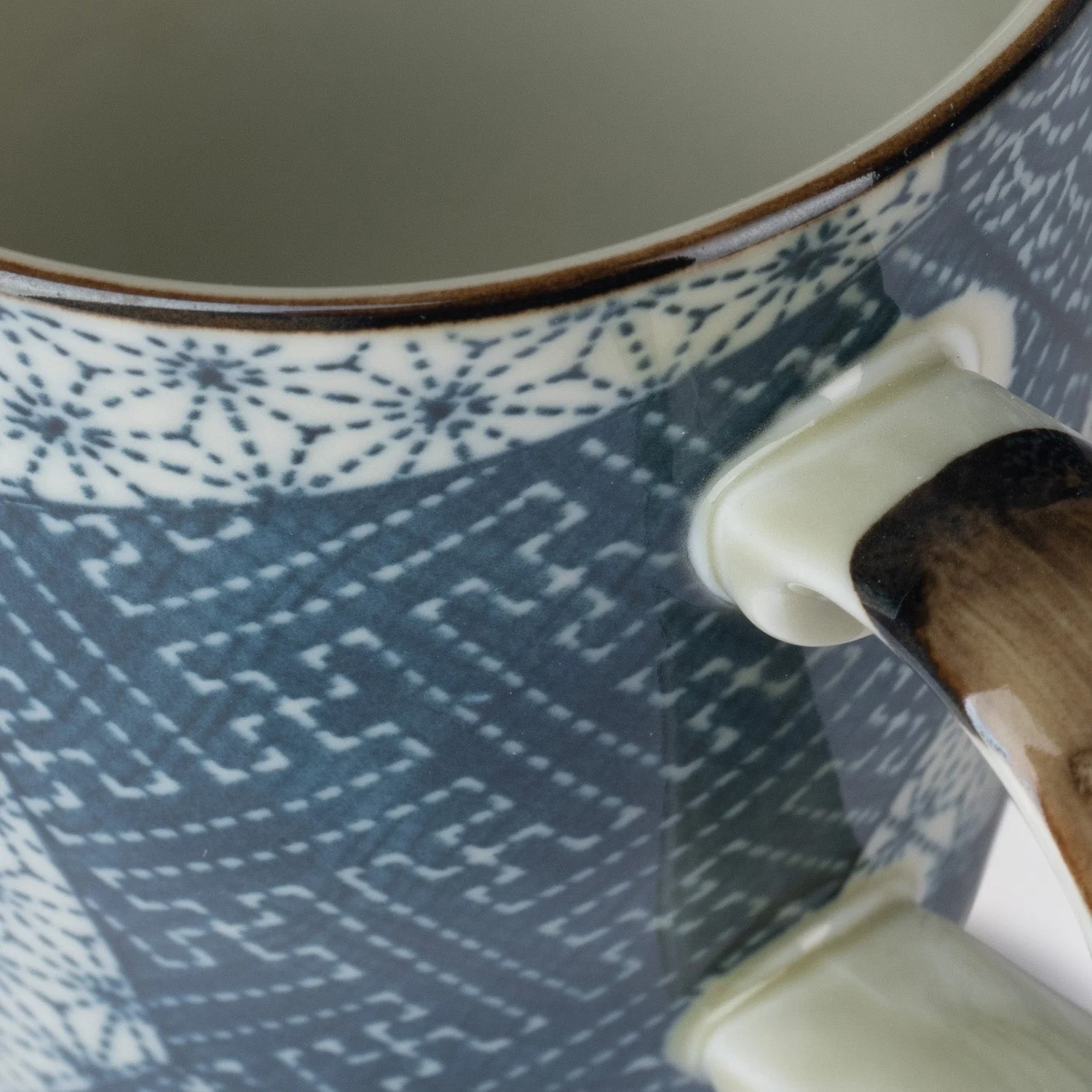 Kozome Patchwork Japanese Mug - Image 3