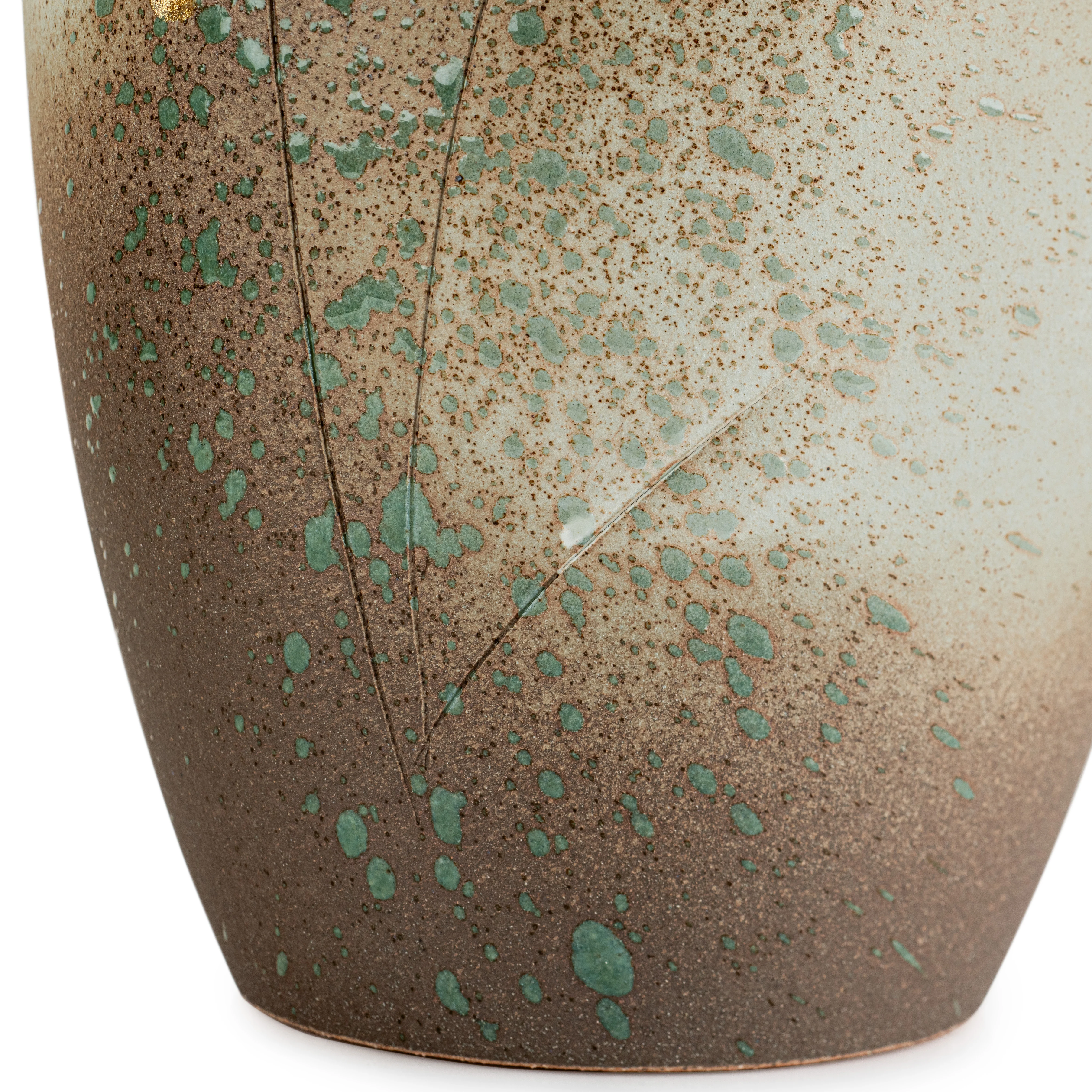 Kusabana Japanese Ceramic Vase - Image 4